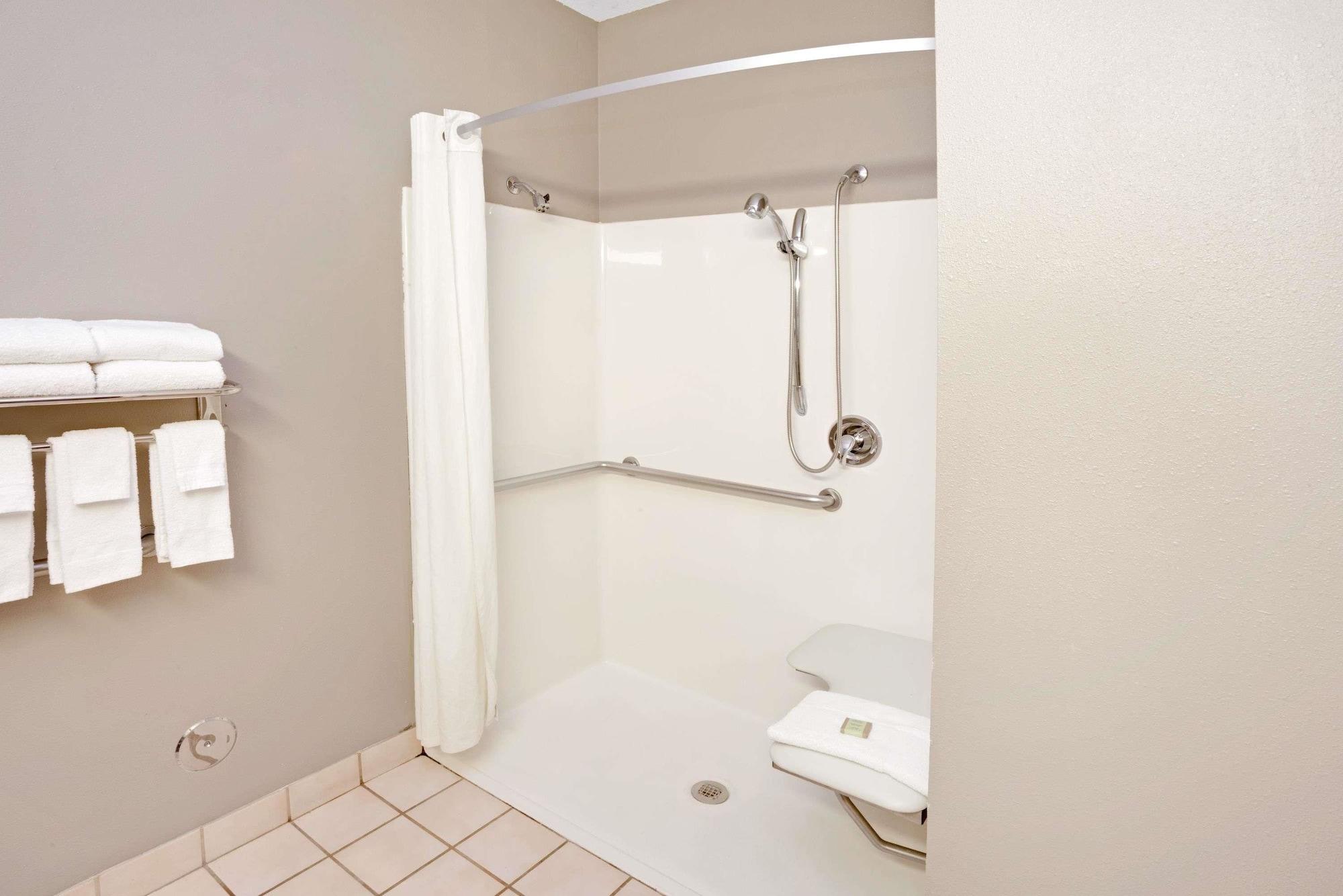 Super 8 By Wyndham 2* South Bend